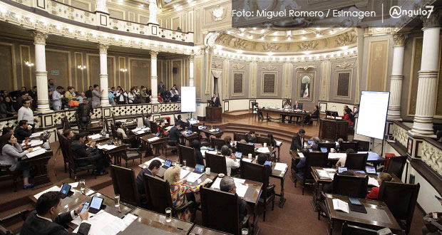 Diputados recibirían $100 mil para rendir informes legislativos: Biestro