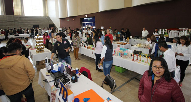 En encuentro, impulsan a 150 emprendedores de “Yo compro poblano”