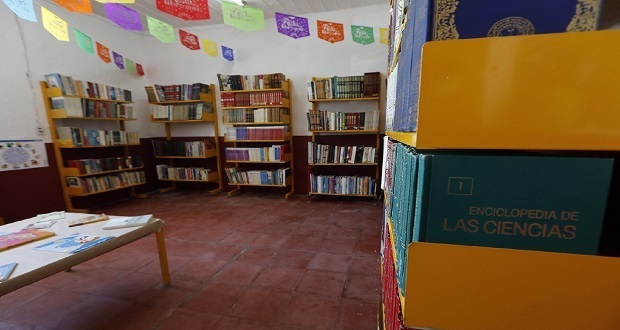 Comuna inaugura Fiesta del Libro “Amochiluitl” en San Miguel Canoa