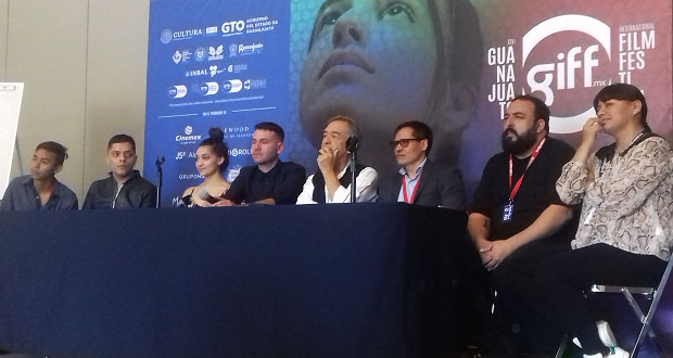 El robo ilegal de combustible arde en el filme “Huachicolero”