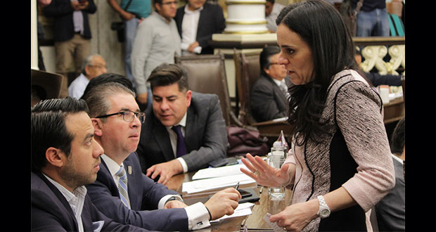 3 días después, PAN en Congreso rechaza reestructuración de secretarías