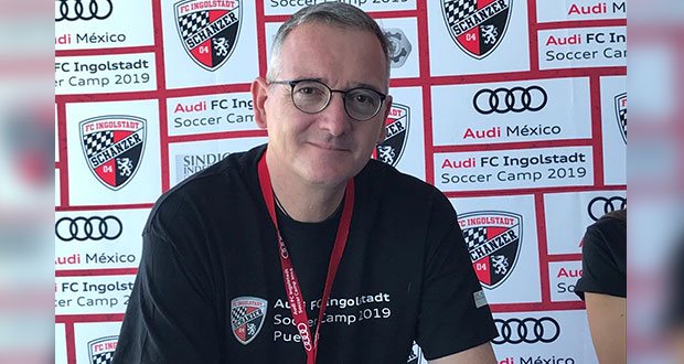 Audi México realiza campamento de fútbol para 120 niños