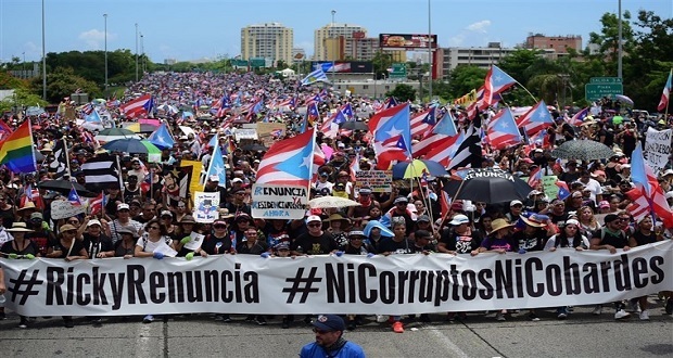 En Puerto Rico, exigen renuncia de gobernador por mensajes ofensivos