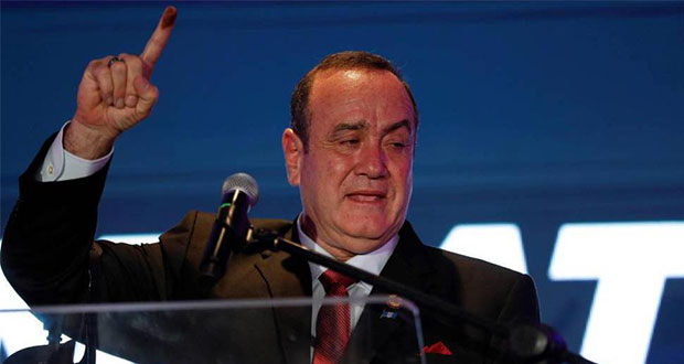 Alejandro Giammattei gana elecciones presidenciales en Guatemala