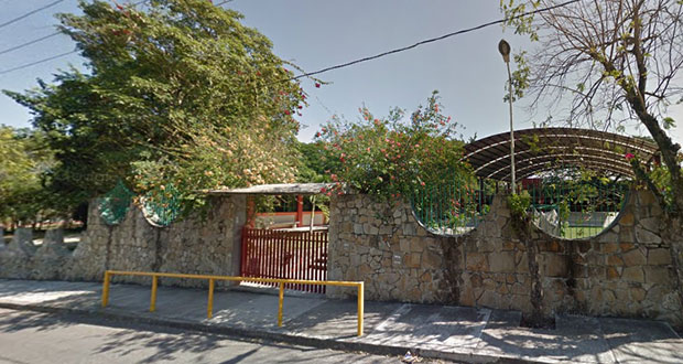 Esposa de exlíder de SNTE dirigirá bachiller por imposición: padres