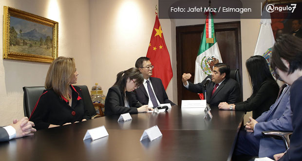 Barbosa prepara misión comercial por ocho países; recibe a embajador de China