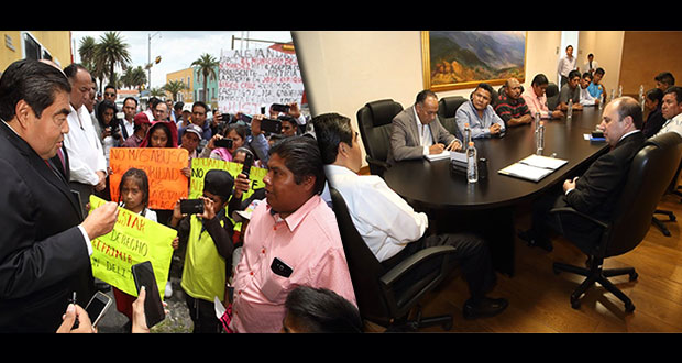 Barbosa recibe a pobladores de Juan N. Méndez inconformes con el alcalde