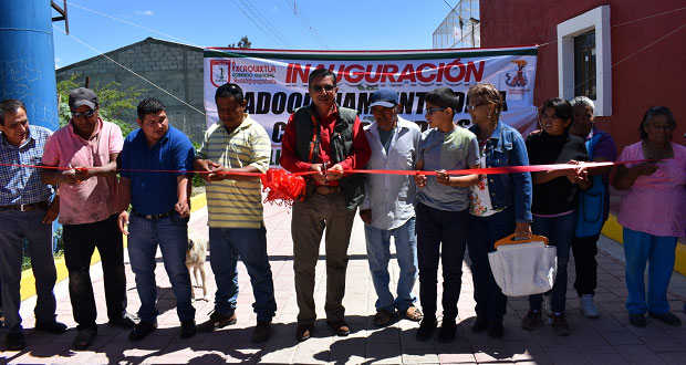 Inauguran adoquinado en Barrio del Once, de Ixcaquixtla
