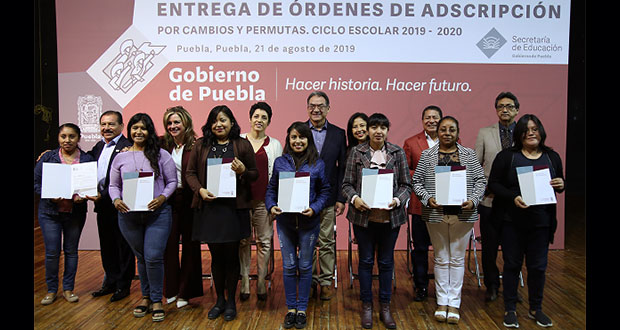 SEP de Puebla concreta 530 cambios de adscripción a docentes