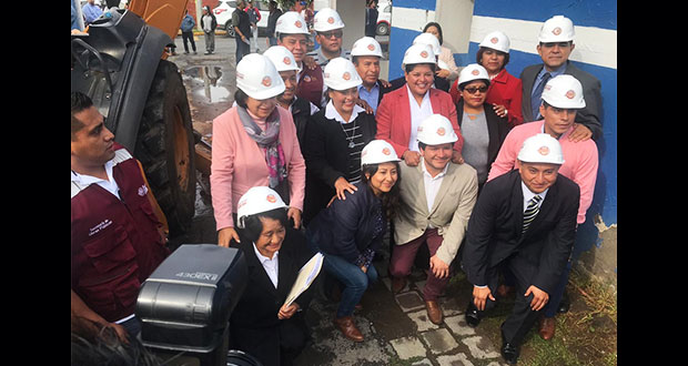 Karina Pérez inicia construcción de edificio de Fomento Económico. Foto: Especial
