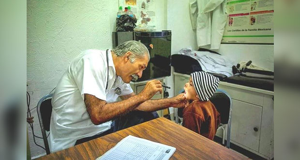 Dan a médico Mireles, exlíder de autodefensas, subdelegación de Issste