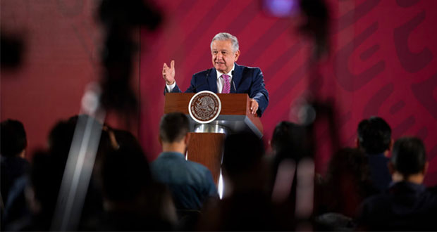 Hay 9 mmdp para reconstrucción por sismos en Puebla y estados: AMLO