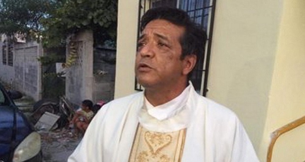 Muere sacerdote al ser apuñalado al interior de iglesia en Matamoros