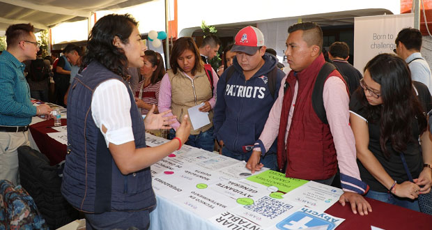 Ofertan 1,268 vacantes en Feria del Empleo de San Andrés Cholula
