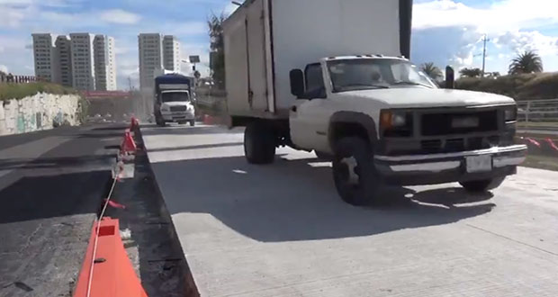 Abren 2 carriles en Periférico con sentido a VW, a la altura de Carmelitas