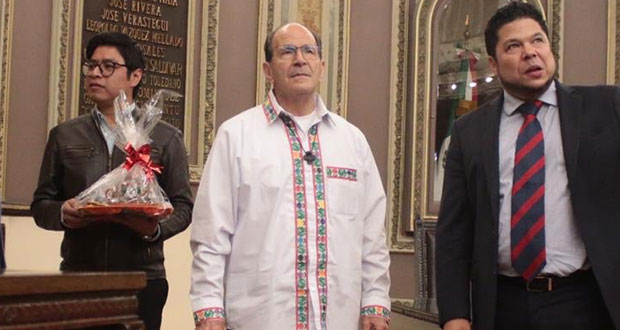 En Puebla, Solalinde respalda a Barbosa y le pide seguir atendiendo a pobres