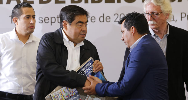 Barbosa comienza distribución de 9 mil libros para 29 municipios