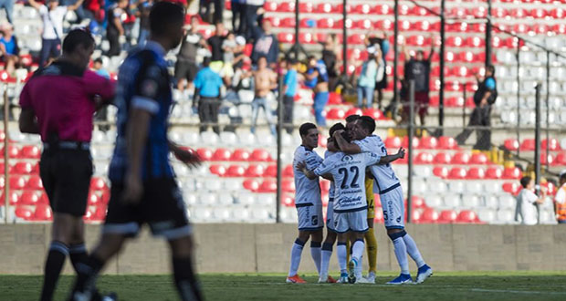 Club Puebla rescata empate de último minuto