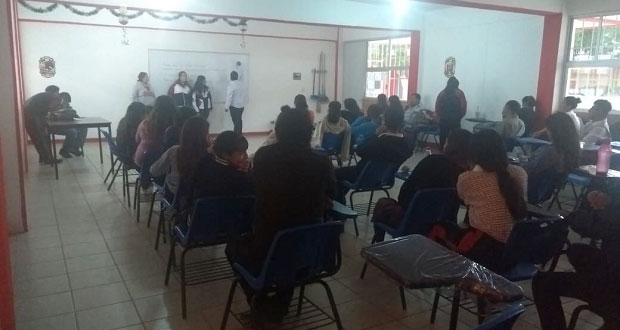 Comité de Fnerrr busca concientizar a jóvenes en normal Margarita Morán