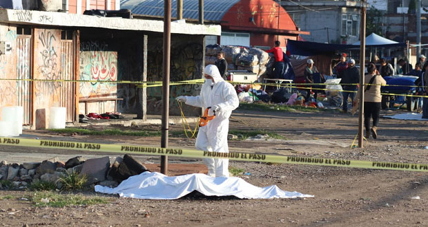 Encuentran cadáver calcinado en el tianguis de San Isidro
