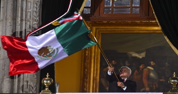 Celebran Independencia con 20 “vivas” de AMLO y desfile de GN