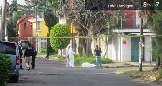 Hallan cadáver encobijado en Bosques de San Sebastián
