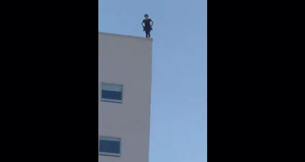 Mujer se suicida en Tijuana: se lanza desde un séptimo piso