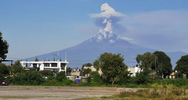 Podría caer ceniza del Popocatépetl en 14 municipios poblanos: PC