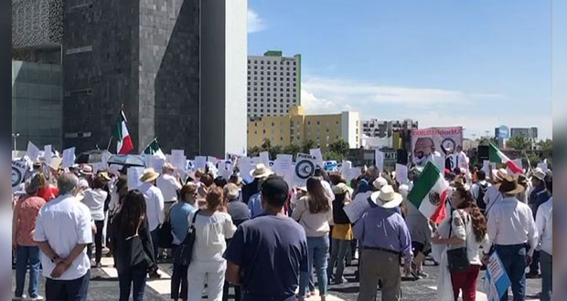 Puebla se una a la marcha nacional contra AMLO y van de la Estrella al CIS