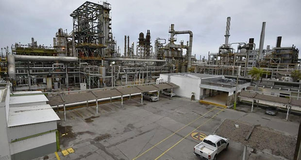 Sube al 70% capacidad productiva de refinerías de Pemex: Federación