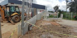 Talan 100 árboles para construir mil 004 departamentos en cerro de Amalucan