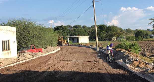 Avanza adoquinamiento de calle “El zorrillo” en Huehuetlán El Grande