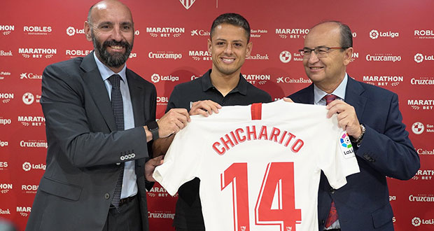 Oficial la llegada de “Chicharito” al Sevilla; firma por 3 temporadas