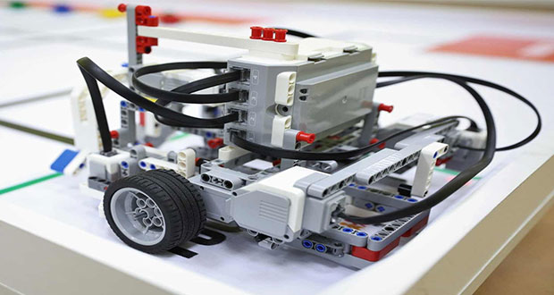 Mexicanos logran segundo lugar en concurso de robótica en China