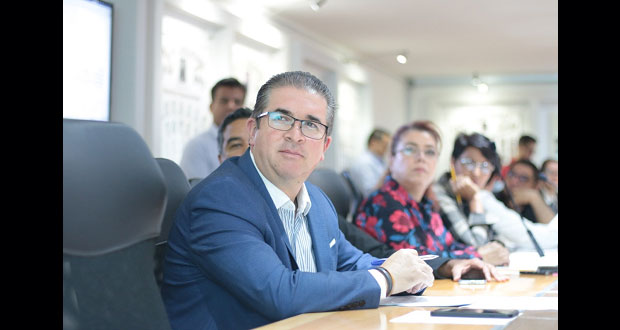 Aprueban iniciativa para profesionalizar empresas en atención a adultos mayores