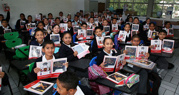 Comienza distribución de libros para secundarias poblanas: SEP