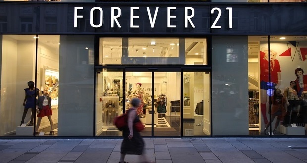 Forever 21 se declara en bancarrota; algunas tiendas cerrarán