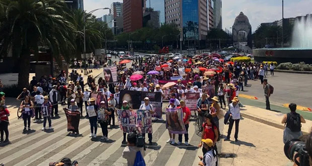 En CDMX, marchan en silencio para exigir alto a los feminicidios