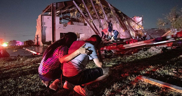 Al menos 85 mil hogares son afectados por un tornado en Dallas