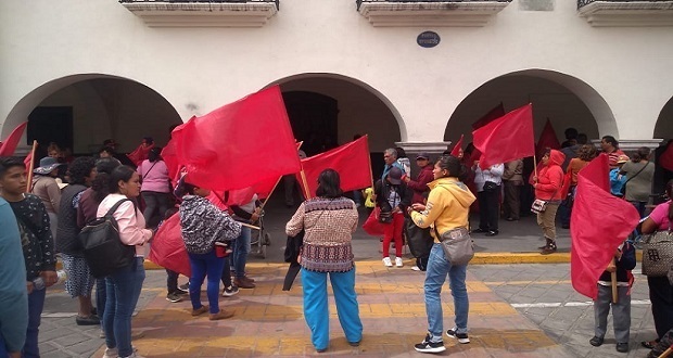 Exigen en Huejotzingo construcción de aulas y servicios públicos