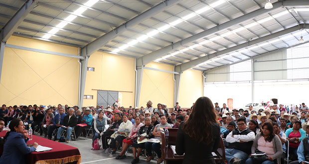 Comuna de Tepexi apoya a habitantes para escriturar propiedades