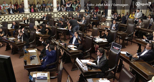 Gobernador interino, elegido por dos terceras partes del Congreso, proponen