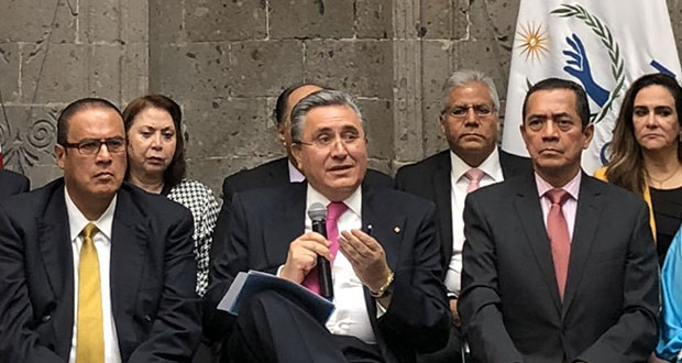 González confirma que no buscará reelección como presidente de CNDH