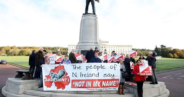 Irlanda del Norte legaliza aborto y matrimonios igualitarios