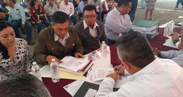 Ixcaquixtla pide recursos para construir mercado, basurero y bulevar