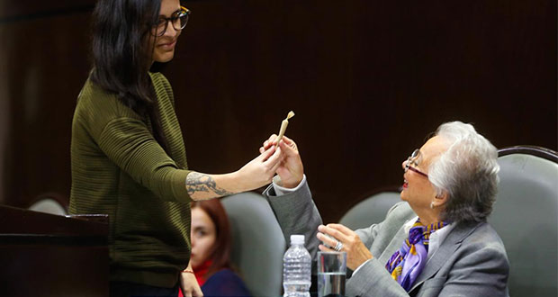 Con porro, recuerdan a Sánchez compromiso por despenalizar mariguana