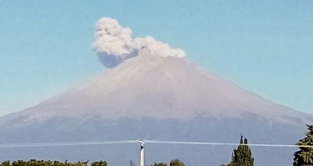Popocatépetl despierta con 174 exhalaciones y 2 explosiones