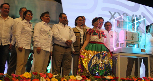 Reunirá IMSS más de mil médicos en Puebla para foro de salud