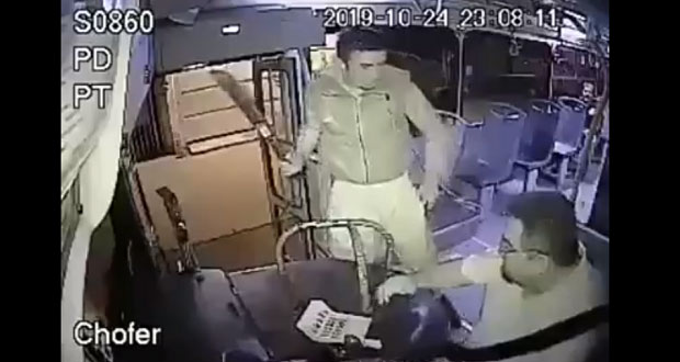 En Guadalajara, asaltan transporte público amagando con machete