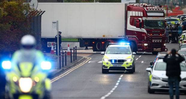 Caen otros 2 sospechosos tras hallazgo de 39 cadáveres en Inglaterra